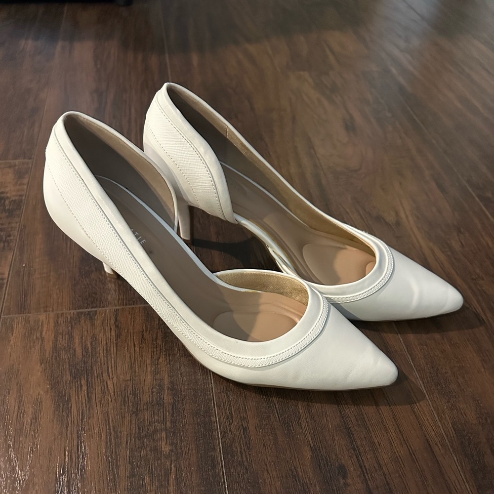 Kelly & Katie Shenna D’orsay Kitten Heels White Cream - Picture 2 of 7